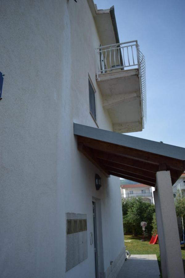 Apartments Marta Kaštel Novi Exteriér fotografie