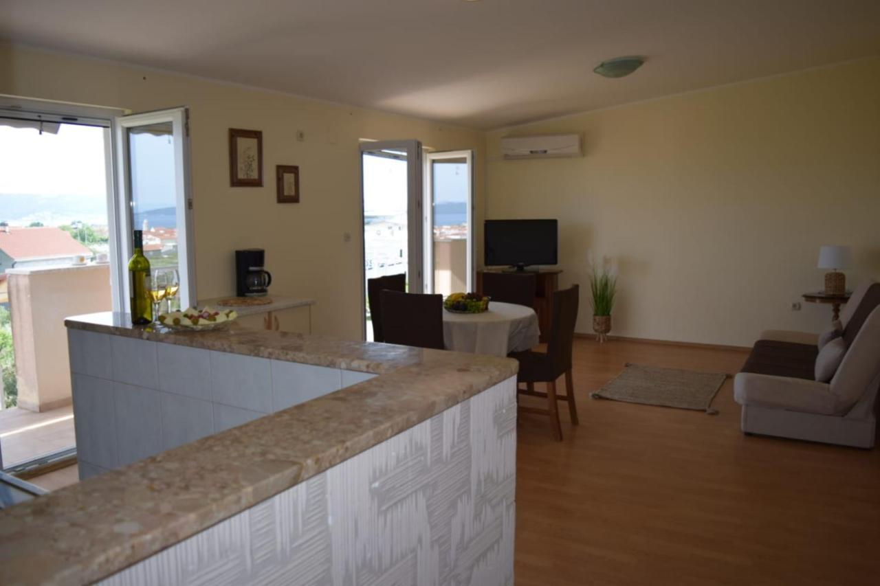Apartments Marta Kaštel Novi Exteriér fotografie