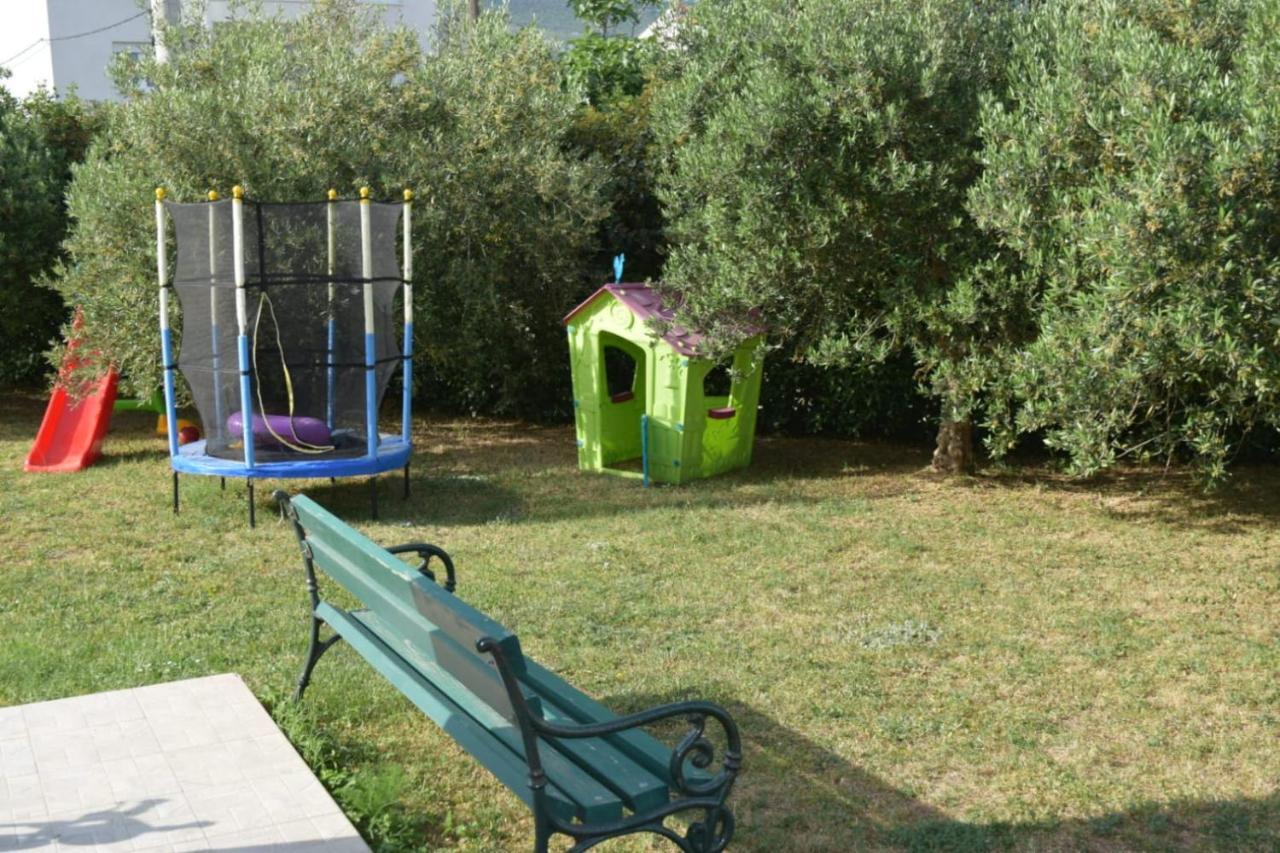 Apartments Marta Kaštel Novi Exteriér fotografie