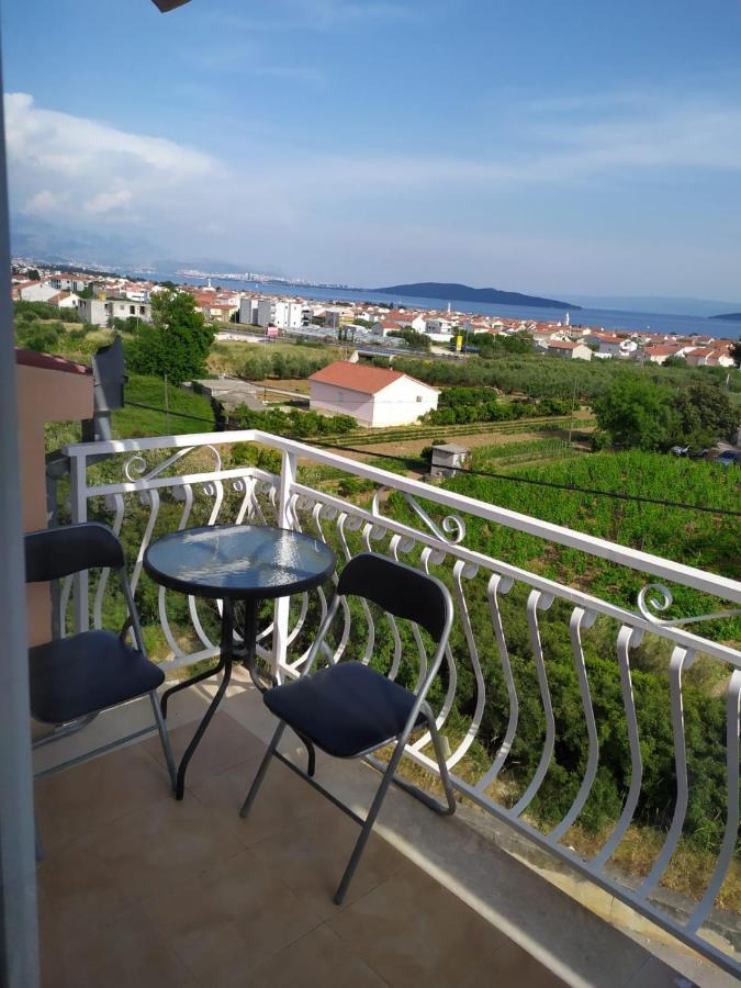 Apartments Marta Kaštel Novi Exteriér fotografie