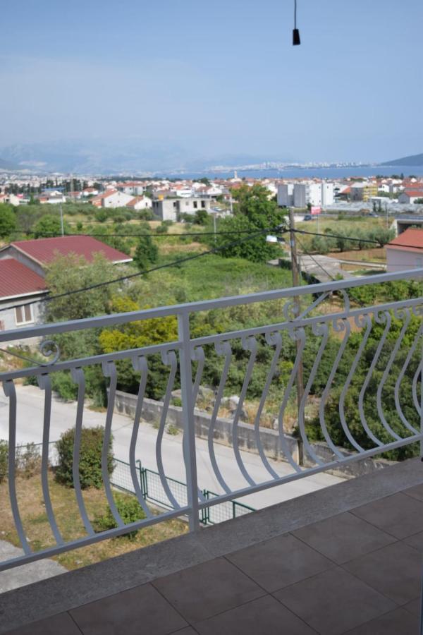 Apartments Marta Kaštel Novi Exteriér fotografie